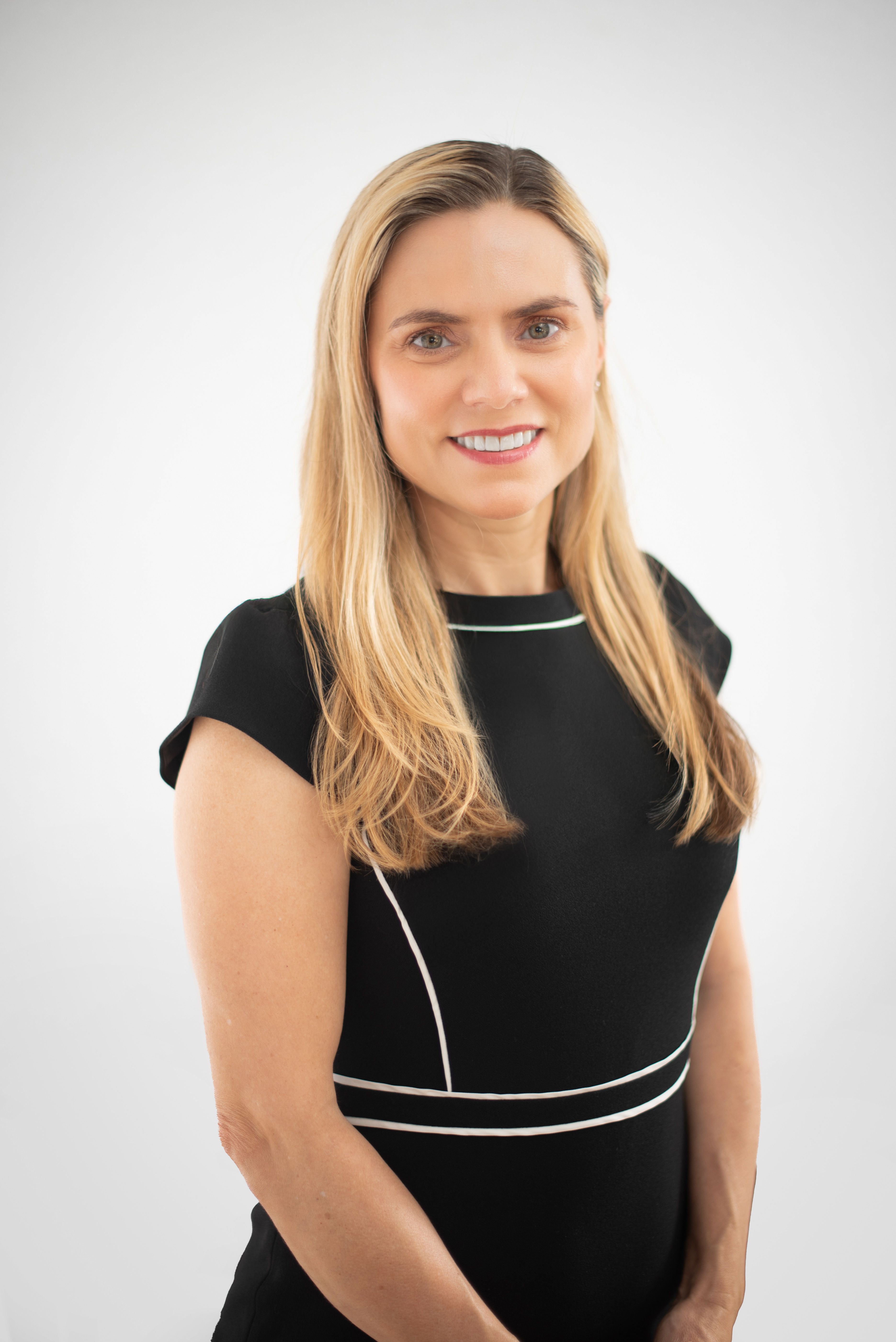 DR RHONDA MEYS