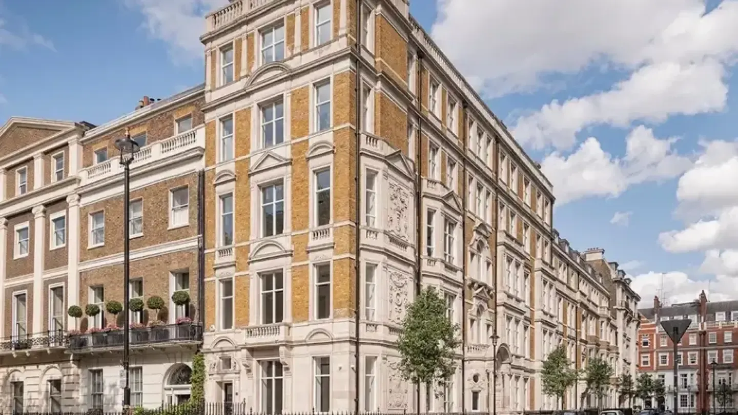 News card background image